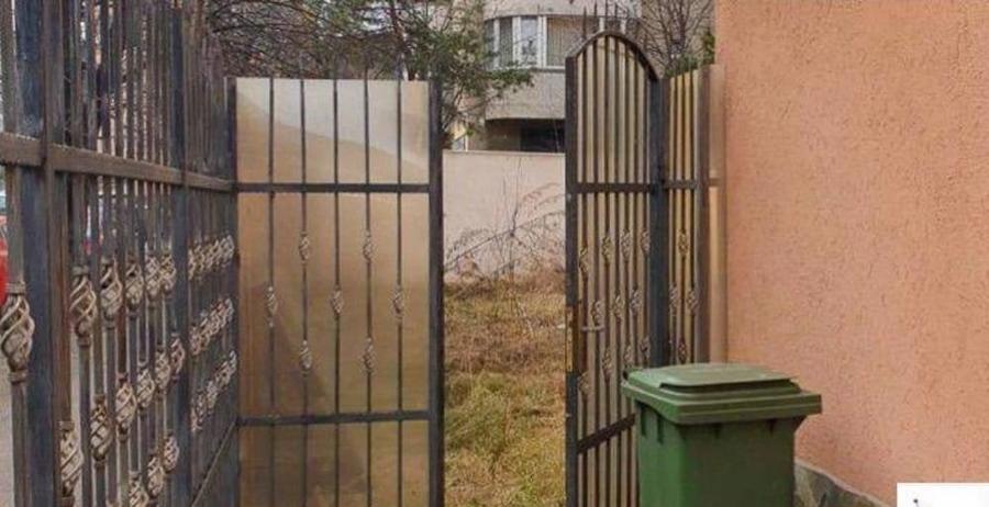 Casă individuală cu 10 camere în Scriitorilor - 18