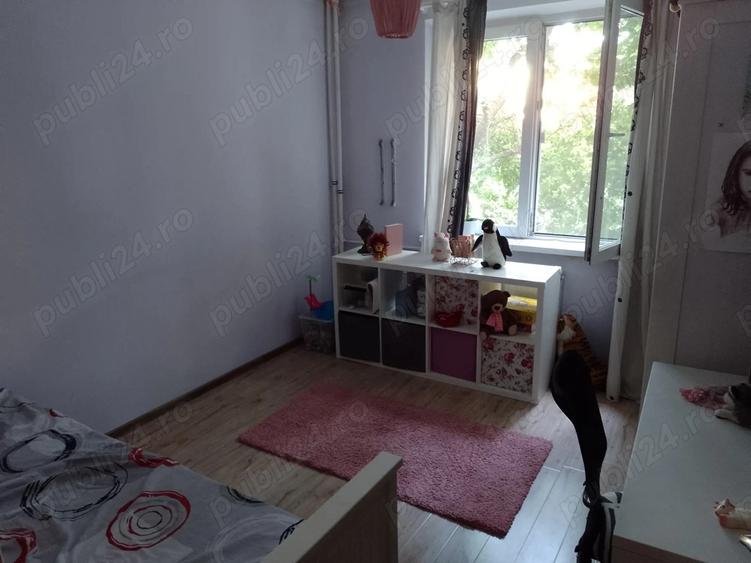 Apartament 3 camere de inchiriat Sector 4 fara agentie 5 min Metrou - 1