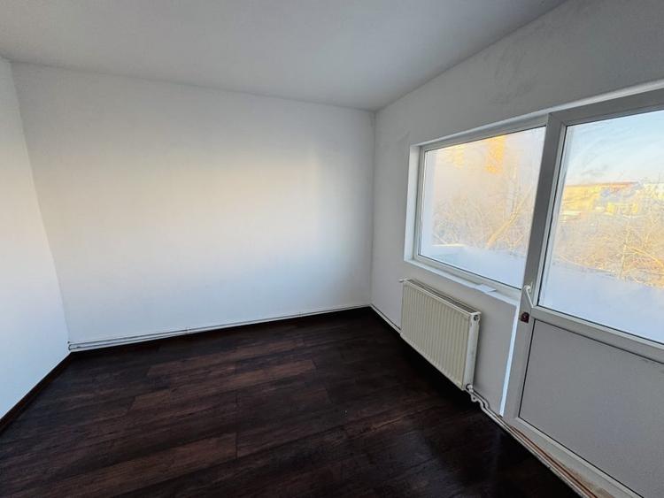 Lipovei, 3 camere renovat, decomandat, centrala termica - 2