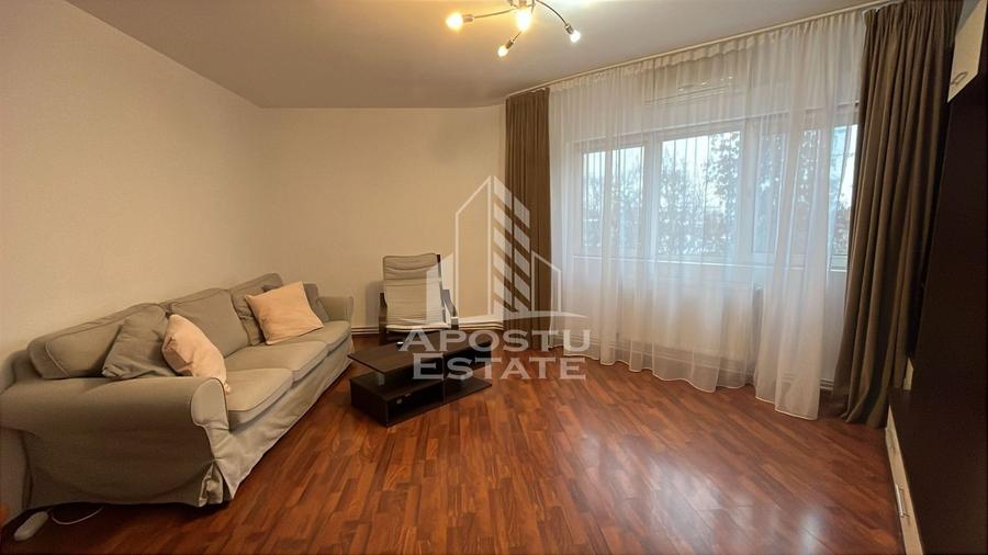 Apartament cu 3 camere, decomandat, centrala proprie, zona Soarelui - 3