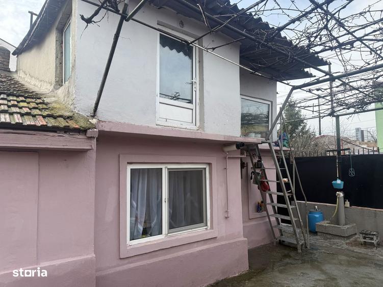 Casa cu 4 camere si teren 100 mp, curte pt masina ?i acces asfaltat - 3