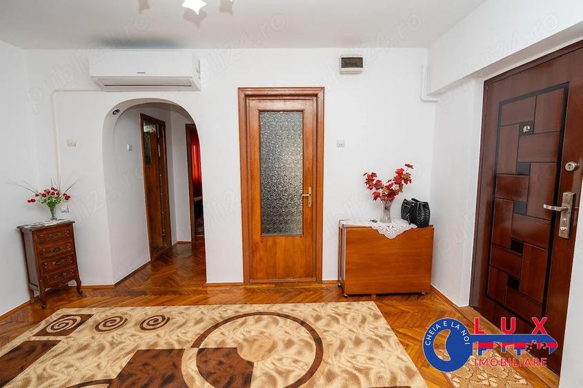 ID 3651 Apartament 3 camere Strada VICTORIEI - 1