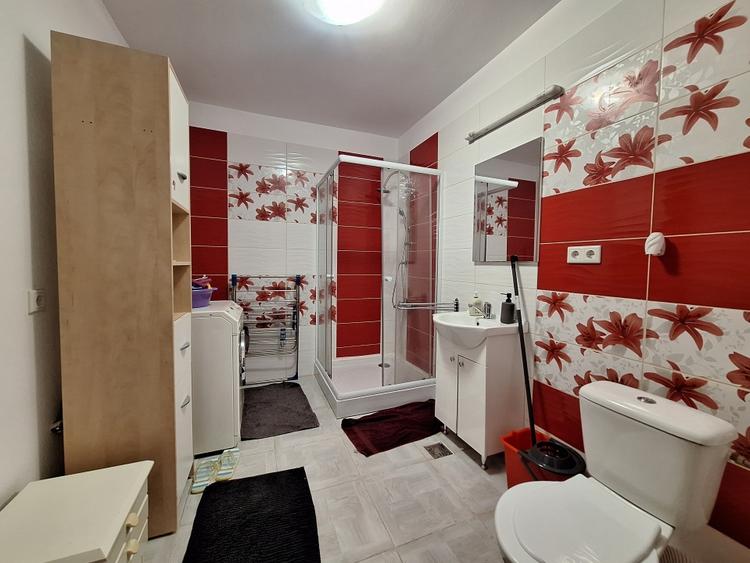 Apartament cu 2 camere, 67 mp, zona Florilor - 8