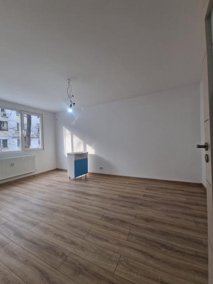 Brancoveanu - Apartament 3 camere - 2 gr sanitare - et 1 -  renovat - decomandat - 5