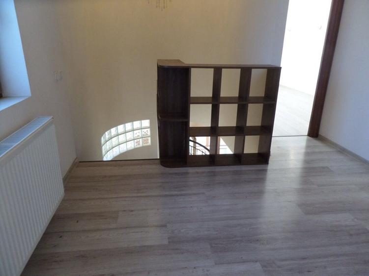 Aparatorii Patriei, inchiriere casa P+1+Pod, 175 mp totali+ Pod 60 mp, - 4