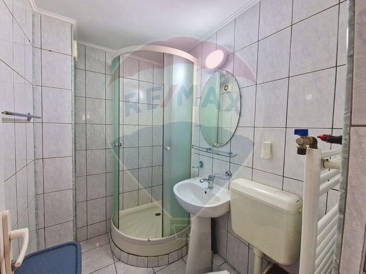 Apartament cu 4 camere de închiriat în zona 13 Septembrie / Sebastian - 12