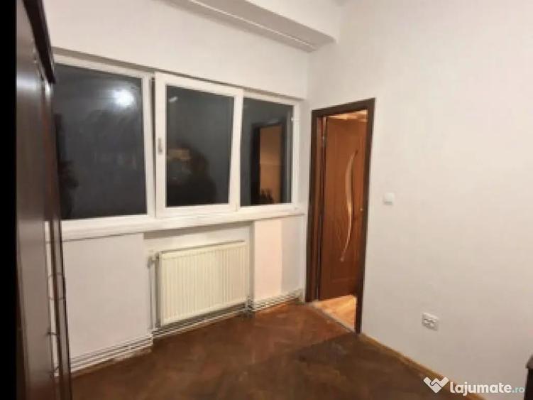 Unirii etaj 5 decomandat - 1