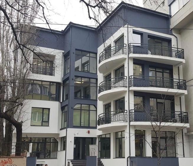 Birouri Titulescu 48- Piata Victoriei - 1