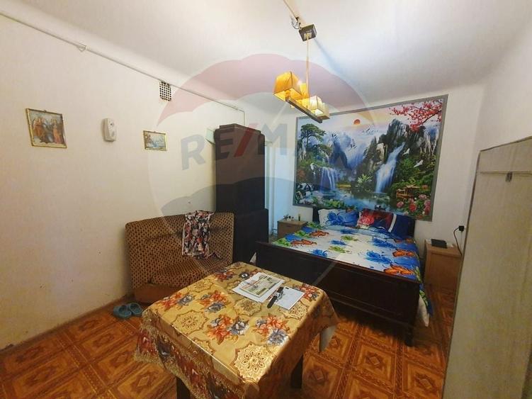 Apartament 2 camere in Casă / Vilă de vanzare str. Campia Islaz - 3