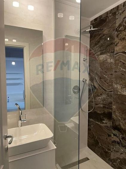 Apartament cu 2 camere de închiriat în zona 13 Septembrie - 12