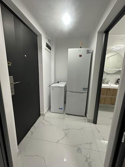 Inchiriez garsoniera et:1 - 6