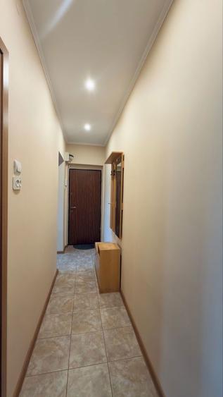 Garsoniera de inchiriat in zona Tractorul la et 2 cu boxa,pod si curte comuna - 2