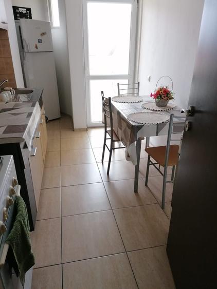 Apartament cu 2 camere decomandat în Cetate
