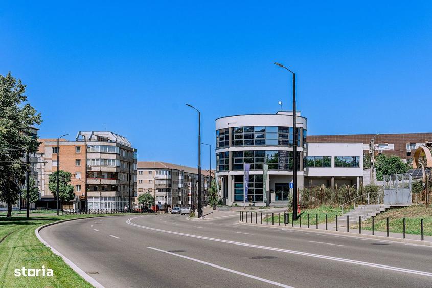 Spa?iu comercial de 182mp cu parcare ?i vitrina - 4