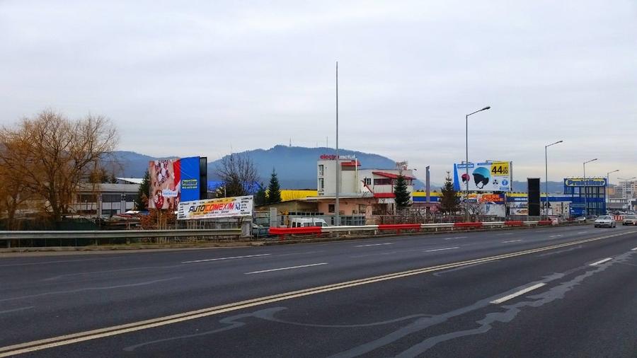 Hala industriala de inchiriat pe Calea Bucuresti folosinta multipla - 1