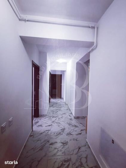 Apartament cu 3 camere în Theodor Pallady