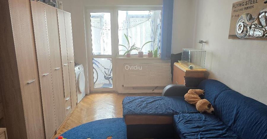Vand apartament 2 camere cu intrari separate Deva, Bld. Dacia, etaj 3