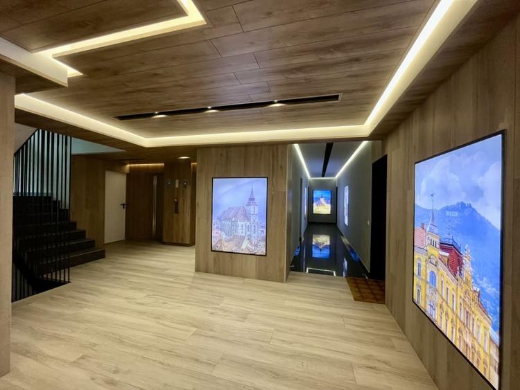 Apartament cu 3 camere in Tractorul - 14