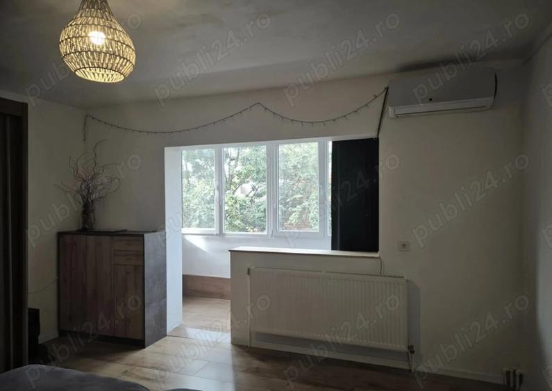 PROPRIETAR Vand apartament renovat 74mp complexul studentesc - 1
