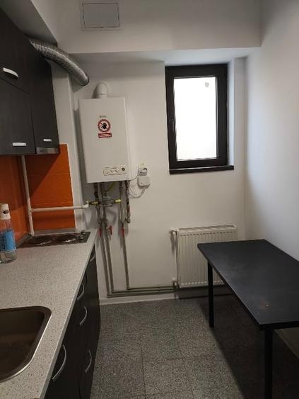 Spațiu ideal cabinet multi-specialități 105 mp + 2 grupuri sanitar – zonă 1 Mai - 6