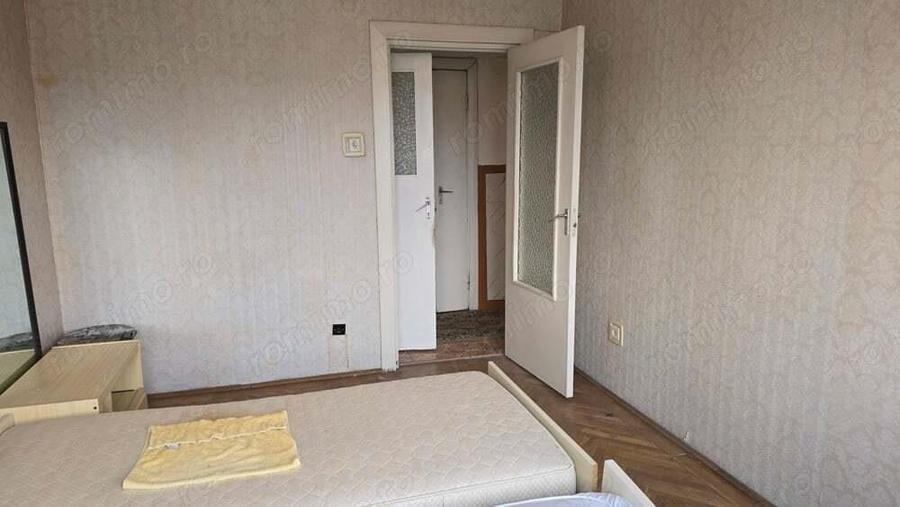 Vand apartament 3 camere decomandat in Deva, zona Balcescu, suprafata utila 67,44 mp, etaj 8, - 8