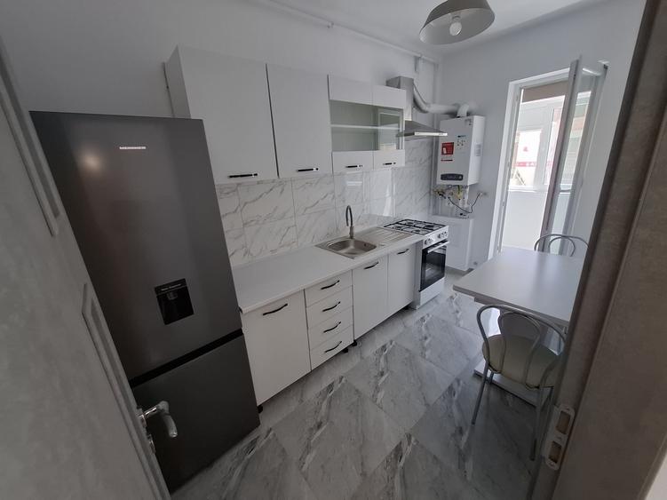 Proprietar inchiriez garsoniere 5 unitati disponibile la prima inchiriere in Militari Rezidence str Weiner Palada nr16 - 5