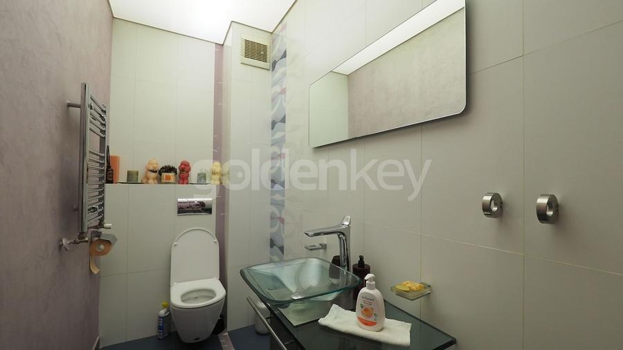 Apartament spatios cu 4 camere, 3 bai | 250mpc | 2 garaje - 6