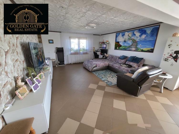 Doua case P+M + anexa, 1000 mp teren – vedere panoramica spre munti - 7