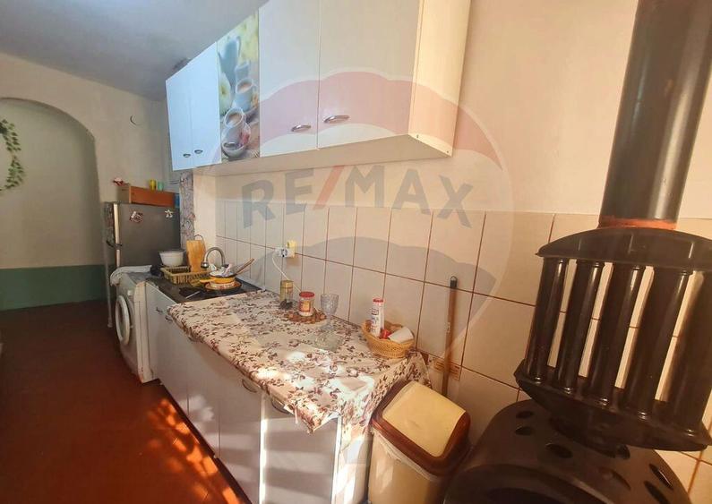 Garsoniera de vanzare la etajul 2 in Marasesti - 2