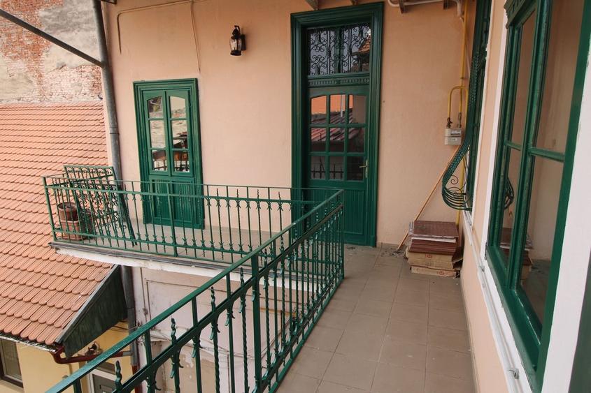 Spatiu de birouri in cladire istorica - 16