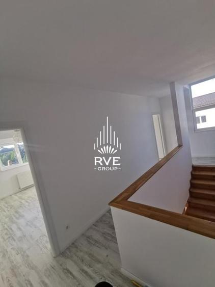 Casă cu 3 camere cu Canalizare în Periferie