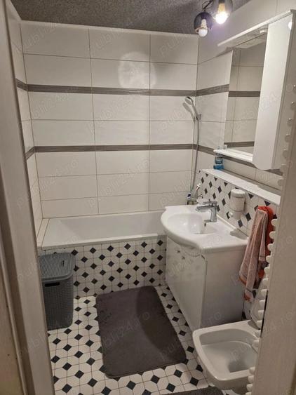 3 camere, 70 mp Lipovei - 5