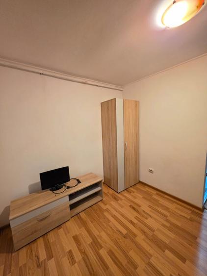 Inchiriez garsoniera - 3