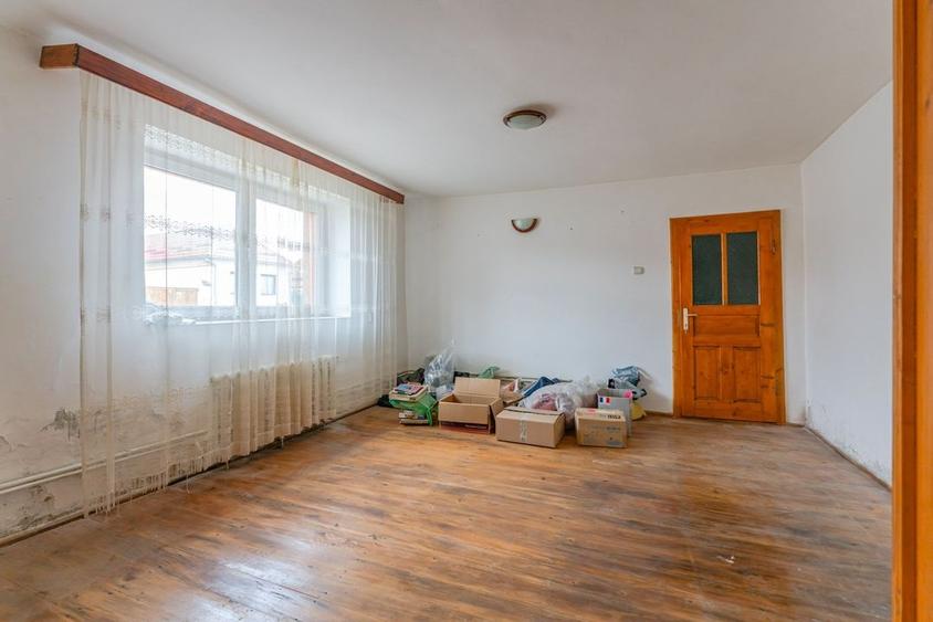 Casă individuală de renovare în Bod, Brașov - 9