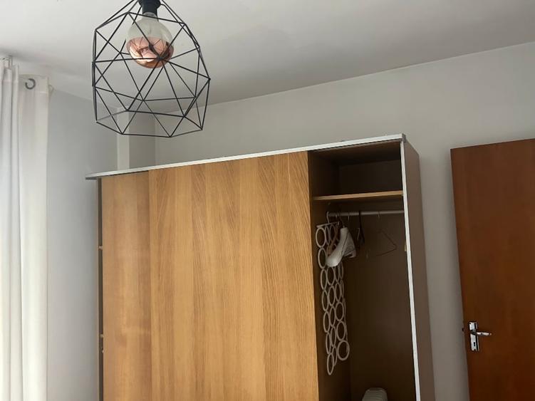 Proprietar inchiriez apt 2 camere Tineretului ncai - 1