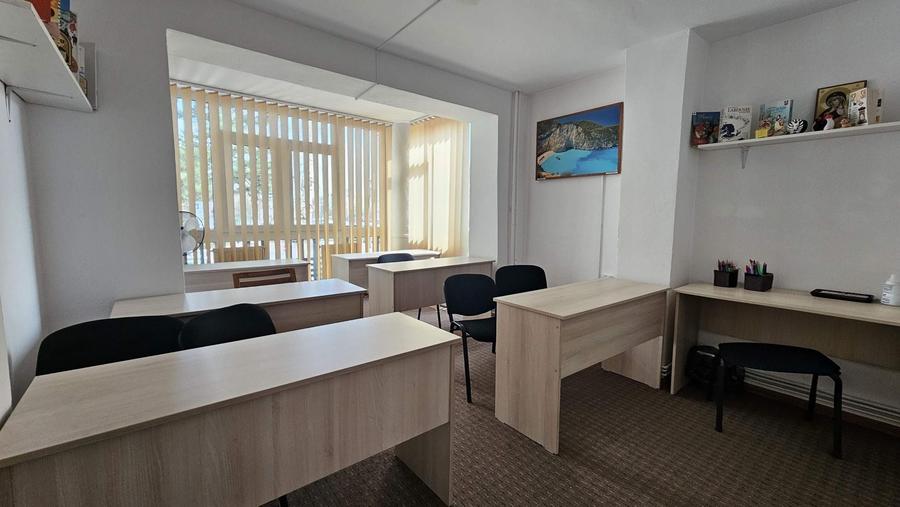 Zona Afi-Camera de comert apartament 3 camere etaj 1 - 11