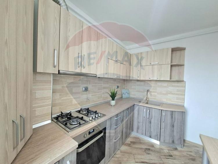 Apartament 2 camere de închiriat – Bloc Via Romana, etaj 2 - 2