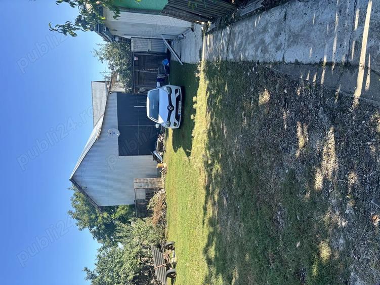 Vand casa cu gradina la strada principala. - 1