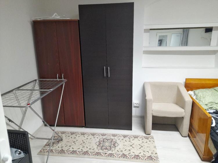 Vand garsoniera in zona centrala sau spatiu comercial - 6