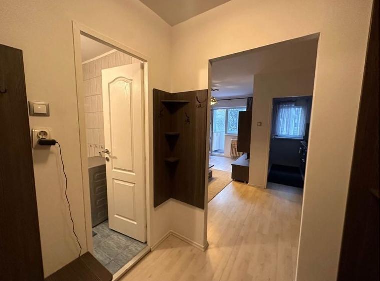 Garsoniera decomandata, etaj 1, parcare inclusă, metrou 5 min Titan - 3