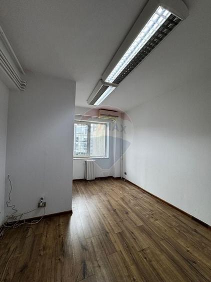 Apartament cu 4 camere/birou de inchiriat Piata Victoriei - 10