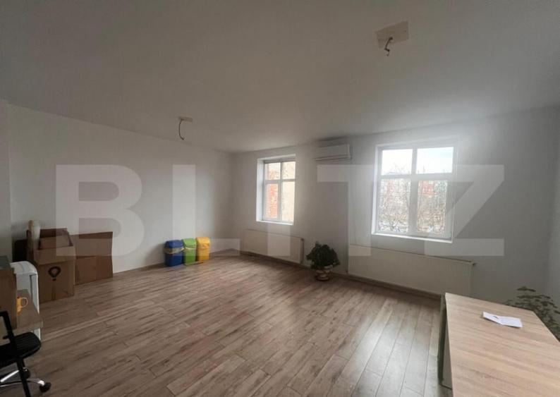 Spatiu birou 44 mp, zona Garii - 1