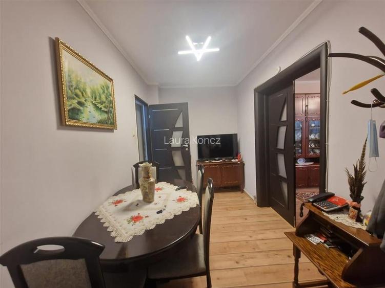 Apartament cu 2 camere semidecomandat în Rogerius Apartament cu 2 camere semidecomandat în Rogerius