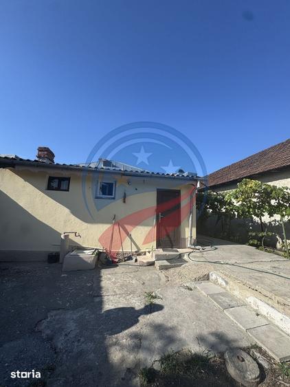 Casă cu 3 camere cu Teren 417 Mp în Brestei