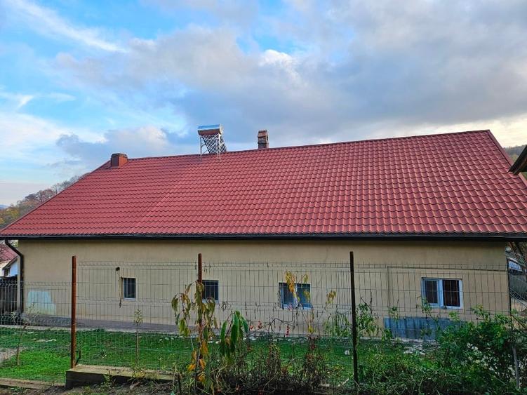 Vând casă în comuna Păușești-Măglași la 10 km de Rm. Vâlcea ,7 km de B. Olănești - 2