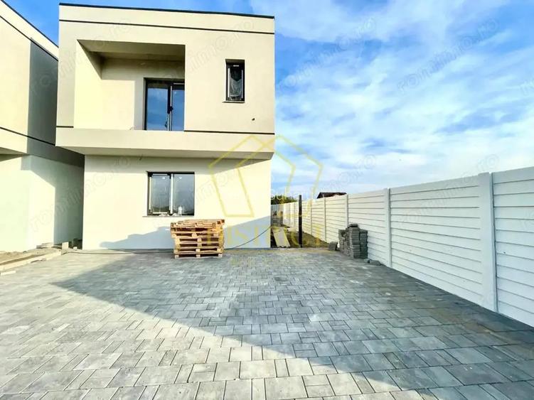 Duplex cu 5 camere, despar?it prin camera tehnica | Mosnita Noua