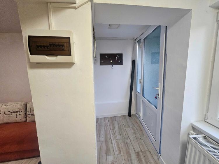Garsoniera de inchiriat Anda 25 mp, mobilat, utilat, la curte, 250 euro - 7
