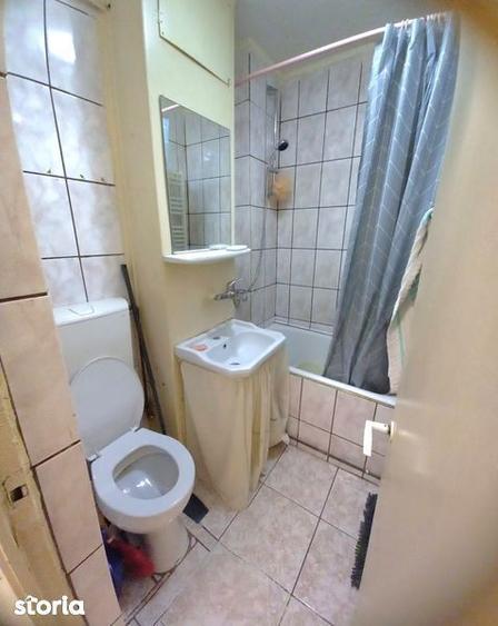 Inchiriez garsoniera Tractorul - 3