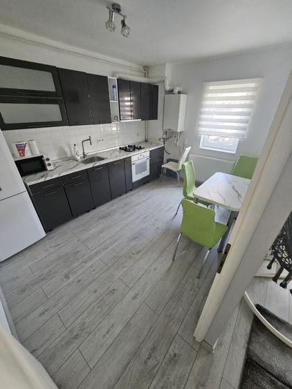 Inchiriez ap 40 mp cu o camera - 2