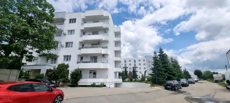 Vind apartament cu 2 camere bloc nou. Cu parcare privata - 2